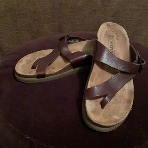 Mephisto thong sandal, size 39